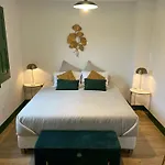 Catrinandes - Retreat Center Bed & Breakfast Tondela