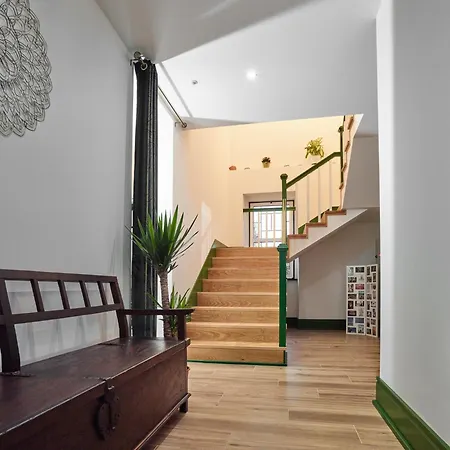 Catrinandes - Retreat Center Тондела