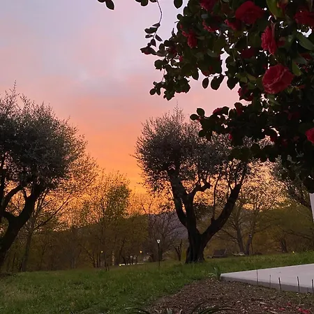 Nocleg ze śniadaniem Catrinandes - Retreat Center Tondela