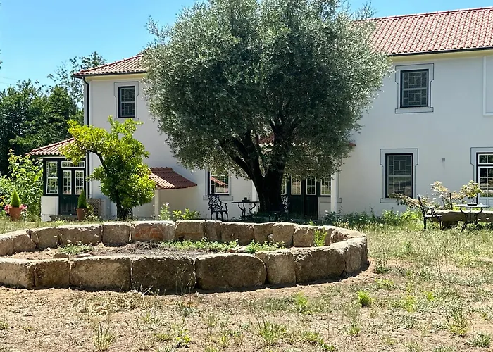 Catrinandes - Retreat Center Couette-café 3*